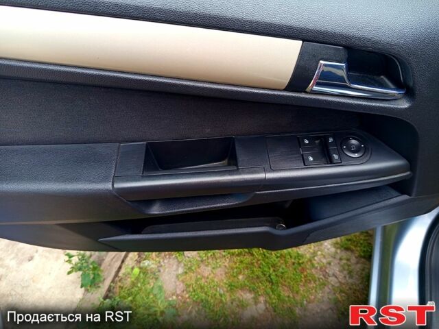 Опель Астра 2008 в Гребенке на Automoto.ua Серый Опель Астра, объемом двигателя 1.6 л и пробегом 0 тыс. км за 5200 $, фото 11 на Automoto.ua