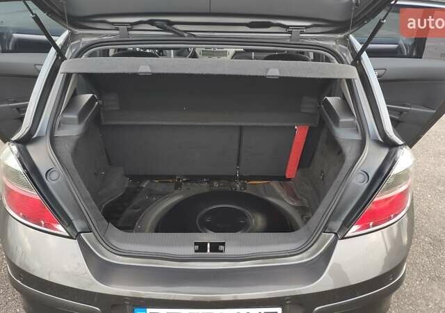 Сірий Опель Астра, об'ємом двигуна 1.8 л та пробігом 196 тис. км за 7300 $, фото 10 на Automoto.ua