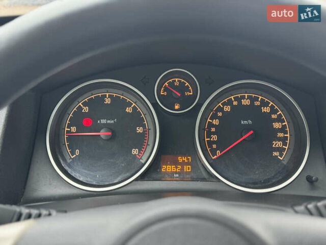 Опель Астра 2008 в Виннице на Automoto.ua Серый Опель Астра, объемом двигателя 1.7 л и пробегом 286 тыс. км за 5199 $, фото 25 на Automoto.ua