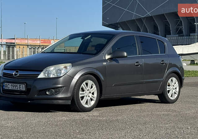 Серый Опель Астра, объемом двигателя 1.7 л и пробегом 238 тыс. км за 5200 $, фото 20 на Automoto.ua