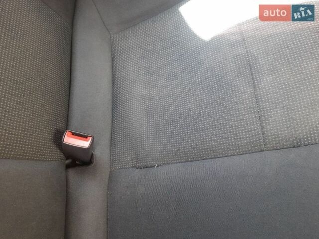 Серый Опель Астра, объемом двигателя 1.4 л и пробегом 279 тыс. км за 2754 $, фото 6 на Automoto.ua