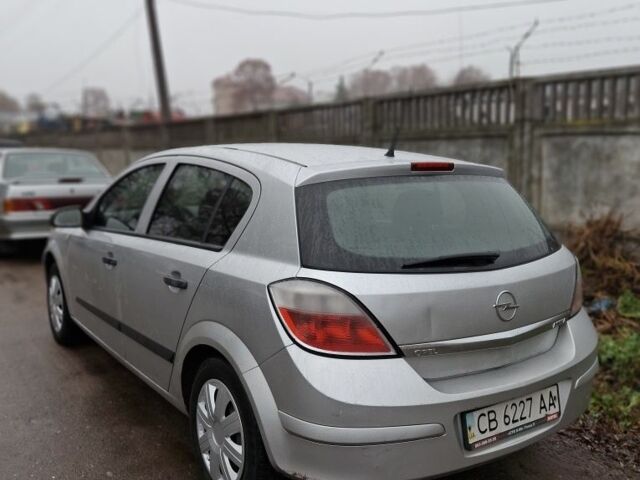 Сірий Опель Астра, об'ємом двигуна 1.4 л та пробігом 250 тис. км за 3700 $, фото 3 на Automoto.ua