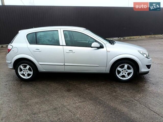 Сірий Опель Астра, об'ємом двигуна 1.6 л та пробігом 180 тис. км за 5700 $, фото 23 на Automoto.ua