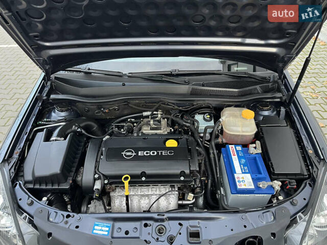 Серый Опель Астра, объемом двигателя 1.6 л и пробегом 207 тыс. км за 5800 $, фото 40 на Automoto.ua