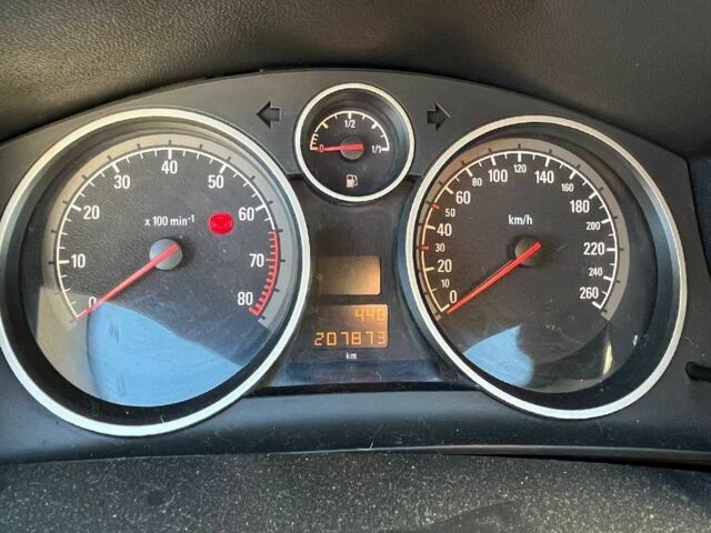 Серый Опель Астра, объемом двигателя 1.6 л и пробегом 207 тыс. км за 4900 $, фото 12 на Automoto.ua