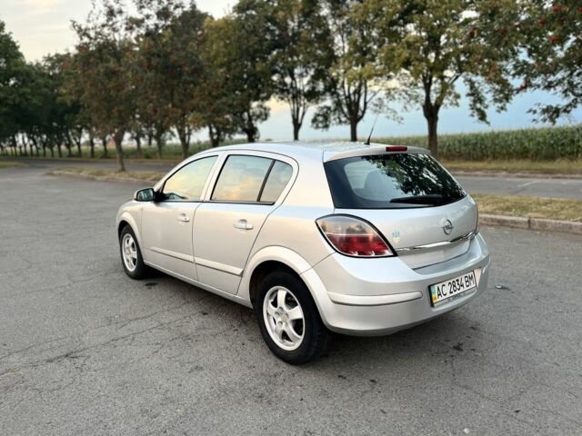 Сірий Опель Астра, об'ємом двигуна 1.6 л та пробігом 236 тис. км за 4200 $, фото 3 на Automoto.ua