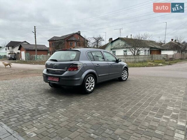 Серый Опель Астра, объемом двигателя 1.6 л и пробегом 236 тыс. км за 5499 $, фото 9 на Automoto.ua