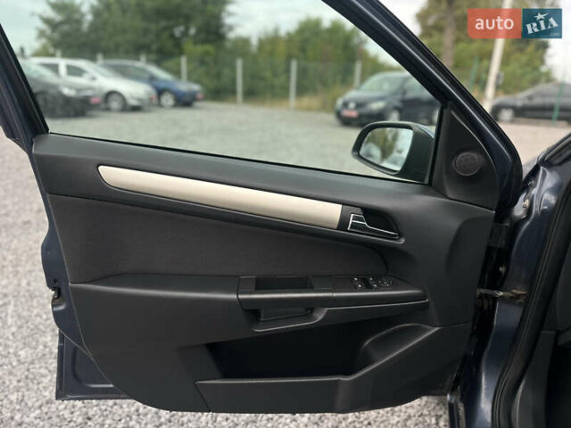Сірий Опель Астра, об'ємом двигуна 1.6 л та пробігом 215 тис. км за 5800 $, фото 22 на Automoto.ua