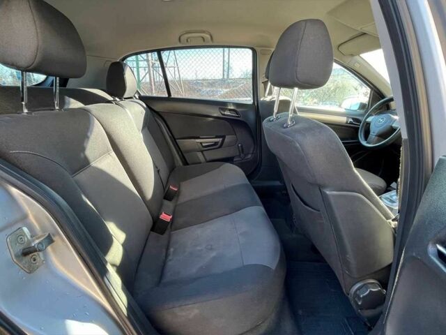 Серый Опель Астра, объемом двигателя 1.6 л и пробегом 207 тыс. км за 4900 $, фото 22 на Automoto.ua