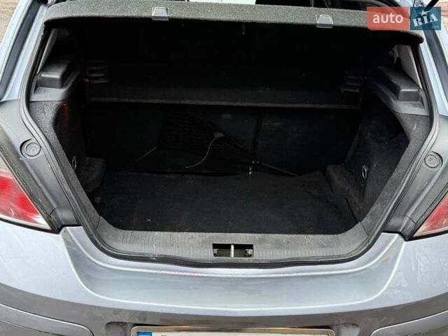 Серый Опель Астра, объемом двигателя 1.36 л и пробегом 260 тыс. км за 4500 $, фото 17 на Automoto.ua