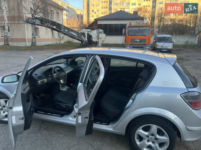 Сірий Опель Астра, об'ємом двигуна 1.7 л та пробігом 310 тис. км за 5000 $, фото 12 на Automoto.ua