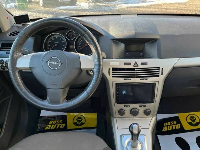 Серый Опель Астра, объемом двигателя 1.6 л и пробегом 207 тыс. км за 4900 $, фото 19 на Automoto.ua