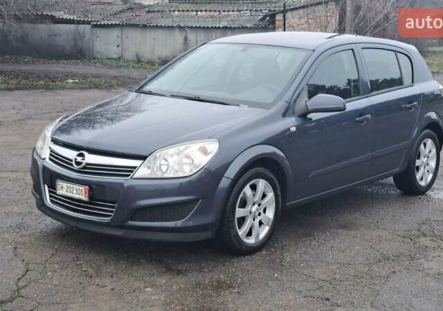 Серый Опель Астра, объемом двигателя 1.8 л и пробегом 215 тыс. км за 6450 $, фото 3 на Automoto.ua