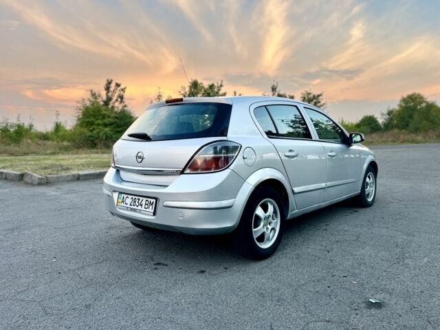 Сірий Опель Астра, об'ємом двигуна 1.6 л та пробігом 236 тис. км за 4200 $, фото 8 на Automoto.ua