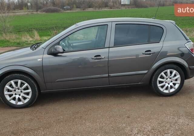 Сірий Опель Астра, об'ємом двигуна 1.8 л та пробігом 196 тис. км за 7300 $, фото 5 на Automoto.ua