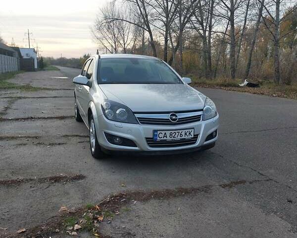 Серый Опель Астра, объемом двигателя 1.6 л и пробегом 223 тыс. км за 5600 $, фото 14 на Automoto.ua