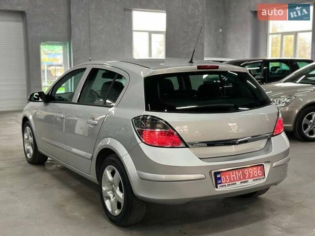 Серый Опель Астра, объемом двигателя 1.6 л и пробегом 117 тыс. км за 6999 $, фото 4 на Automoto.ua