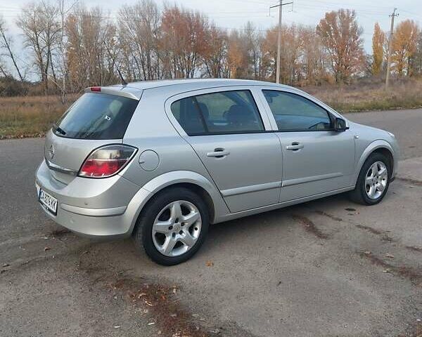 Серый Опель Астра, объемом двигателя 1.6 л и пробегом 223 тыс. км за 5600 $, фото 10 на Automoto.ua