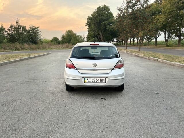 Сірий Опель Астра, об'ємом двигуна 1.6 л та пробігом 236 тис. км за 4200 $, фото 7 на Automoto.ua