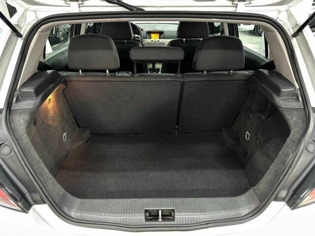 Серый Опель Астра, объемом двигателя 1.6 л и пробегом 117 тыс. км за 6999 $, фото 20 на Automoto.ua