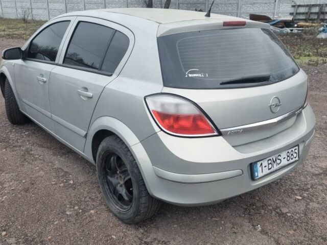 Серый Опель Астра, объемом двигателя 1.9 л и пробегом 300 тыс. км за 1500 $, фото 1 на Automoto.ua