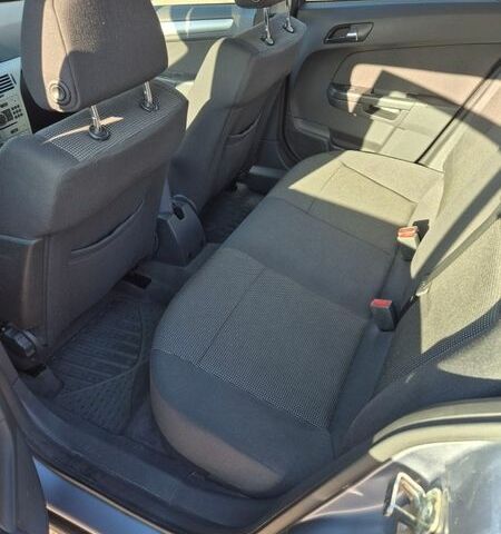 Серый Опель Астра, объемом двигателя 2 л и пробегом 116 тыс. км за 6800 $, фото 12 на Automoto.ua