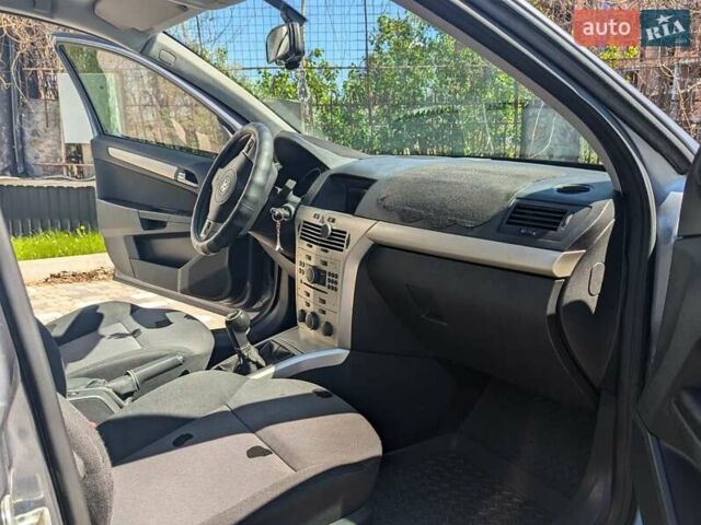 Сірий Опель Астра, об'ємом двигуна 1.6 л та пробігом 326 тис. км за 5500 $, фото 7 на Automoto.ua