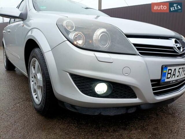 Сірий Опель Астра, об'ємом двигуна 1.6 л та пробігом 180 тис. км за 5700 $, фото 15 на Automoto.ua
