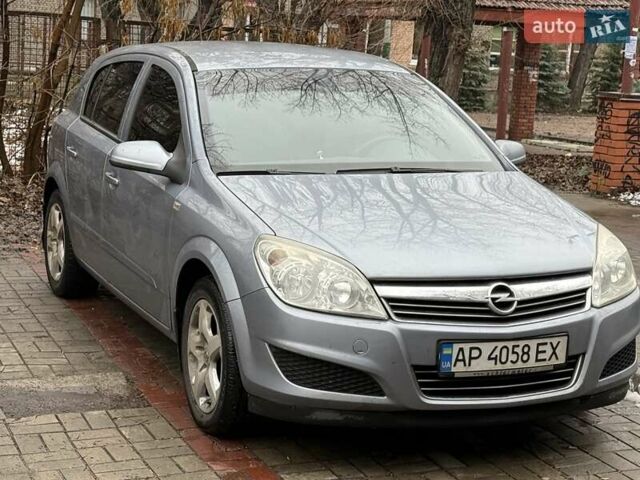 Серый Опель Астра, объемом двигателя 1.36 л и пробегом 260 тыс. км за 4500 $, фото 1 на Automoto.ua