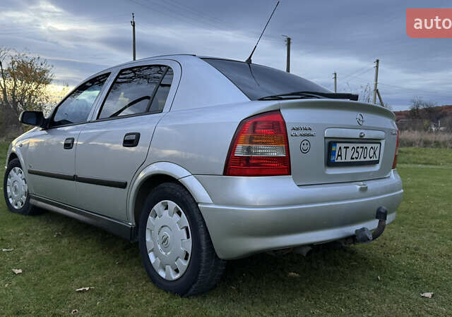Серый Опель Астра, объемом двигателя 1.69 л и пробегом 334 тыс. км за 3650 $, фото 5 на Automoto.ua