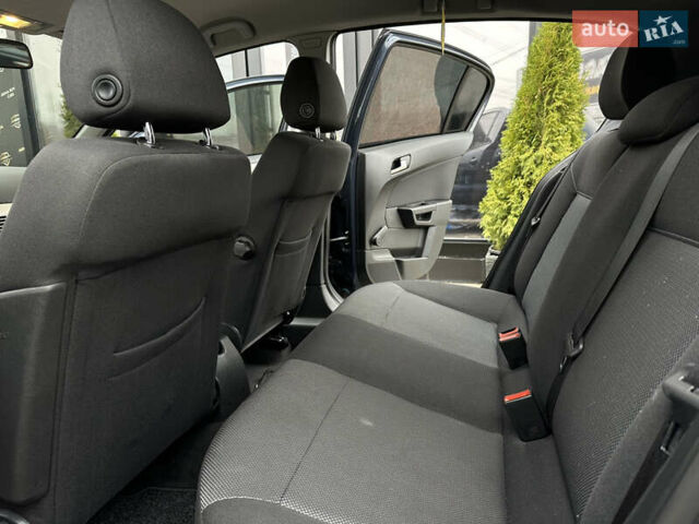 Серый Опель Астра, объемом двигателя 1.8 л и пробегом 230 тыс. км за 6900 $, фото 15 на Automoto.ua