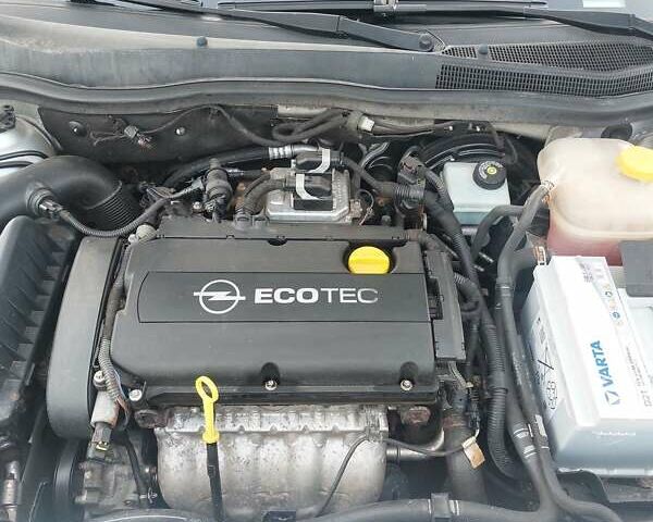 Серый Опель Астра, объемом двигателя 1.6 л и пробегом 223 тыс. км за 5600 $, фото 36 на Automoto.ua