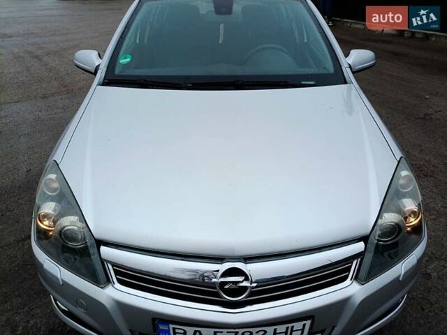 Сірий Опель Астра, об'ємом двигуна 1.6 л та пробігом 180 тис. км за 5700 $, фото 13 на Automoto.ua