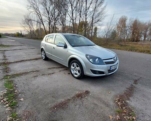 Серый Опель Астра, объемом двигателя 1.6 л и пробегом 223 тыс. км за 5600 $, фото 47 на Automoto.ua