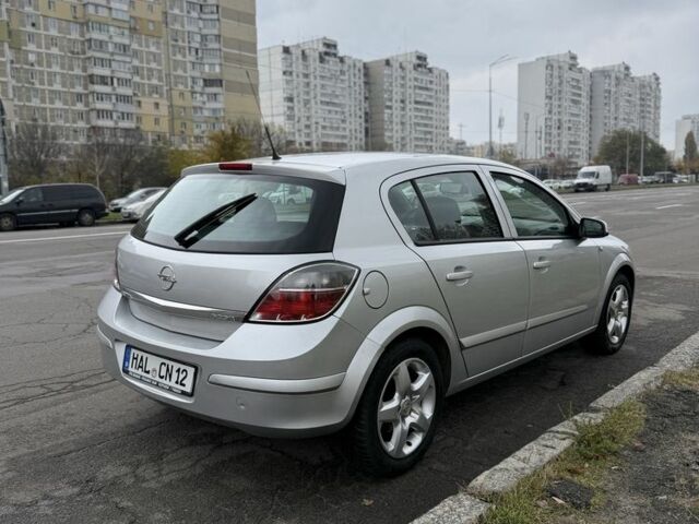 Серый Опель Астра, объемом двигателя 0 л и пробегом 258 тыс. км за 2700 $, фото 4 на Automoto.ua