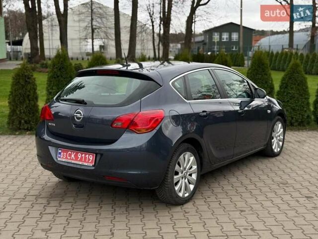 Серый Опель Астра, объемом двигателя 1.6 л и пробегом 144 тыс. км за 6500 $, фото 5 на Automoto.ua