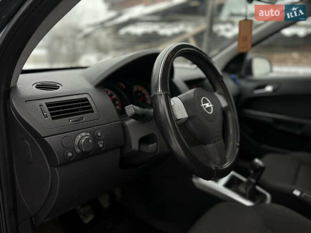 Сірий Опель Астра, об'ємом двигуна 1.4 л та пробігом 281 тис. км за 3200 $, фото 17 на Automoto.ua