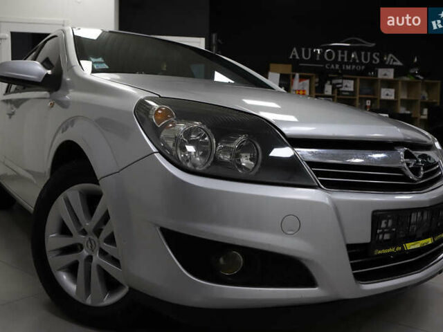 Серый Опель Астра, объемом двигателя 1.7 л и пробегом 144 тыс. км за 5900 $, фото 20 на Automoto.ua