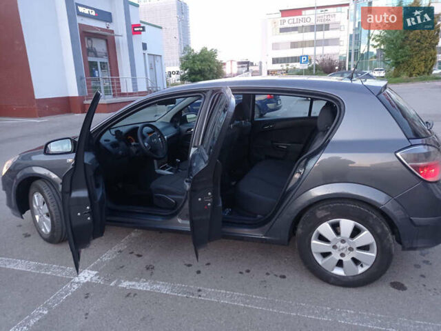 Сірий Опель Астра, об'ємом двигуна 1.4 л та пробігом 280 тис. км за 4600 $, фото 6 на Automoto.ua