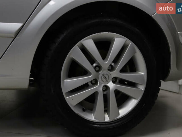 Серый Опель Астра, объемом двигателя 1.7 л и пробегом 144 тыс. км за 5900 $, фото 35 на Automoto.ua