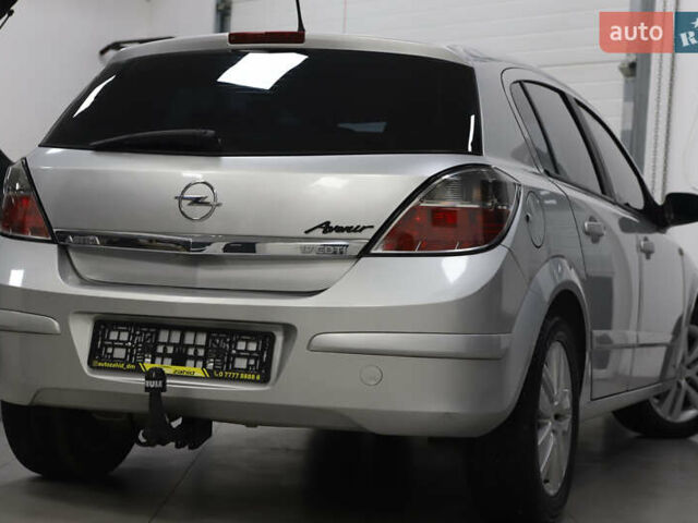 Серый Опель Астра, объемом двигателя 1.7 л и пробегом 144 тыс. км за 5900 $, фото 45 на Automoto.ua