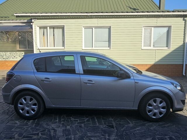 Сірий Опель Астра, об'ємом двигуна 1.4 л та пробігом 140 тис. км за 6200 $, фото 1 на Automoto.ua