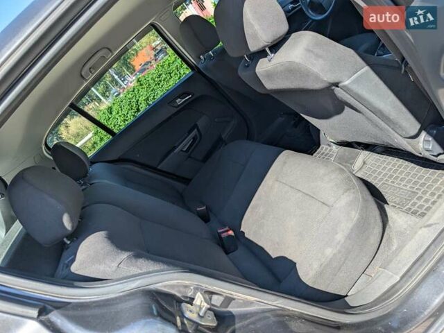 Опель Астра 2009 в Киеве на Automoto.ua Серый Опель Астра, объемом двигателя 1.25 л и пробегом 380 тыс. км за 4700 $, фото 16 на Automoto.ua