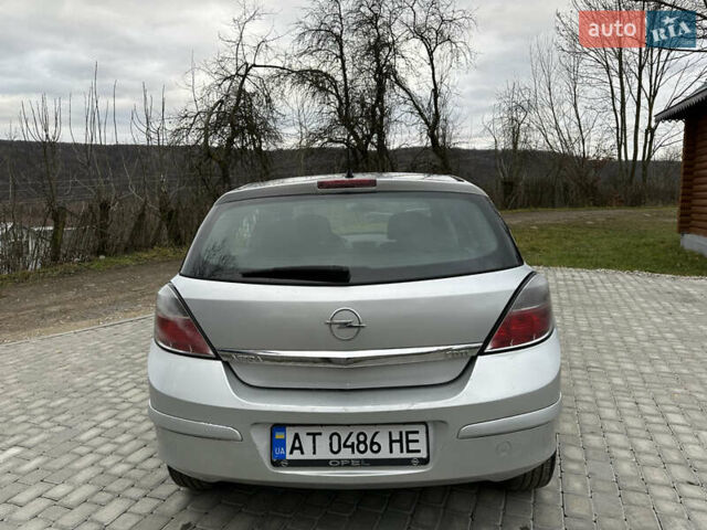 Серый Опель Астра, объемом двигателя 1.25 л и пробегом 194 тыс. км за 3700 $, фото 15 на Automoto.ua