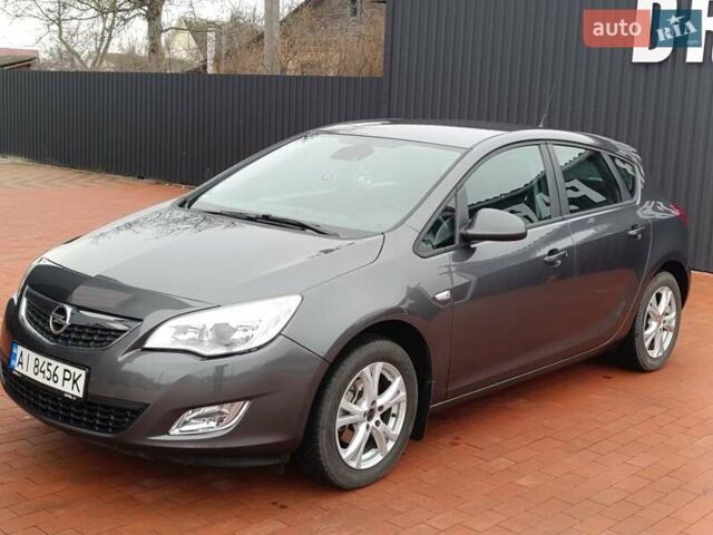 Серый Опель Астра, объемом двигателя 1.6 л и пробегом 141 тыс. км за 7999 $, фото 30 на Automoto.ua