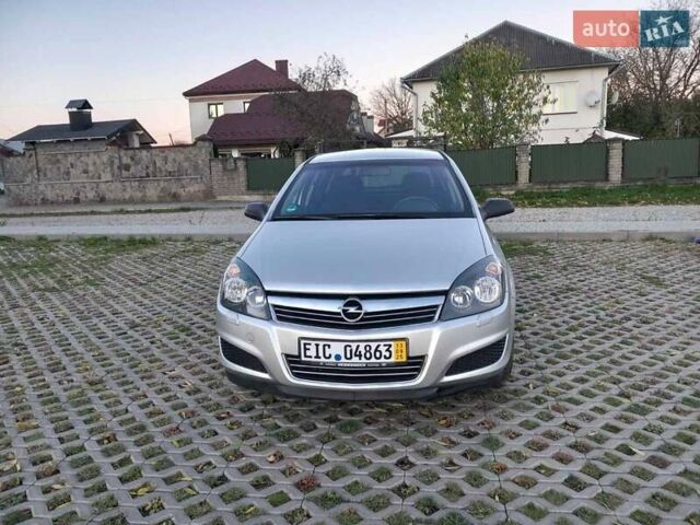 Опель Астра 2009 в Коломые на Automoto.ua Серый Опель Астра, объемом двигателя 1.4 л и пробегом 187 тыс. км за 4900 $, фото 7 на Automoto.ua
