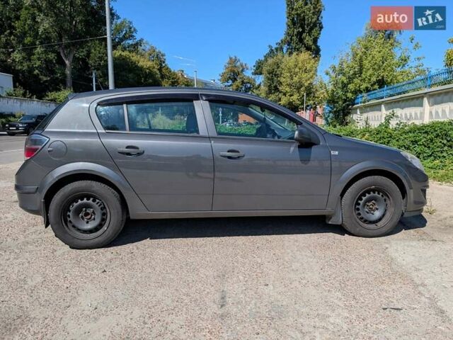 Опель Астра 2009 в Киеве на Automoto.ua Серый Опель Астра, объемом двигателя 1.25 л и пробегом 380 тыс. км за 4700 $, фото 8 на Automoto.ua