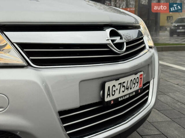 Серый Опель Астра, объемом двигателя 1.6 л и пробегом 51 тыс. км за 6900 $, фото 19 на Automoto.ua