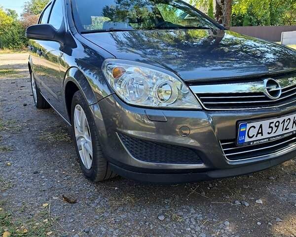 Сірий Опель Астра, об'ємом двигуна 1.6 л та пробігом 224 тис. км за 5900 $, фото 15 на Automoto.ua