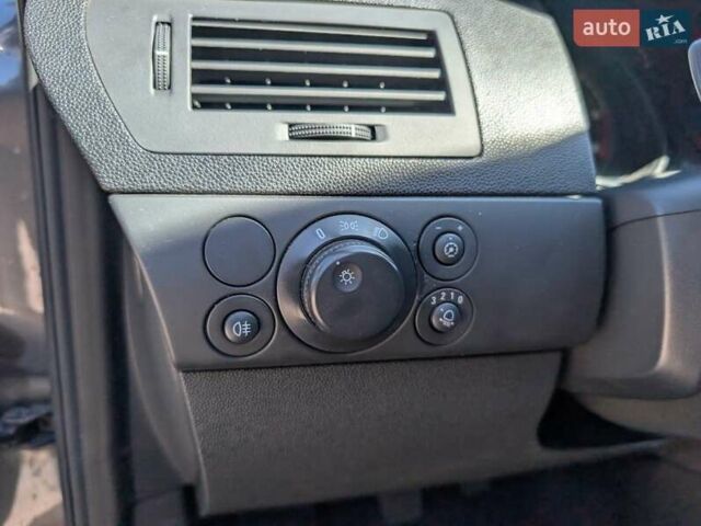 Опель Астра 2009 в Киеве на Automoto.ua Серый Опель Астра, объемом двигателя 1.25 л и пробегом 380 тыс. км за 4700 $, фото 19 на Automoto.ua